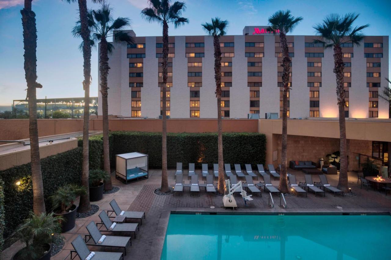Los Angeles Marriott Burbank Airport Экстерьер фото