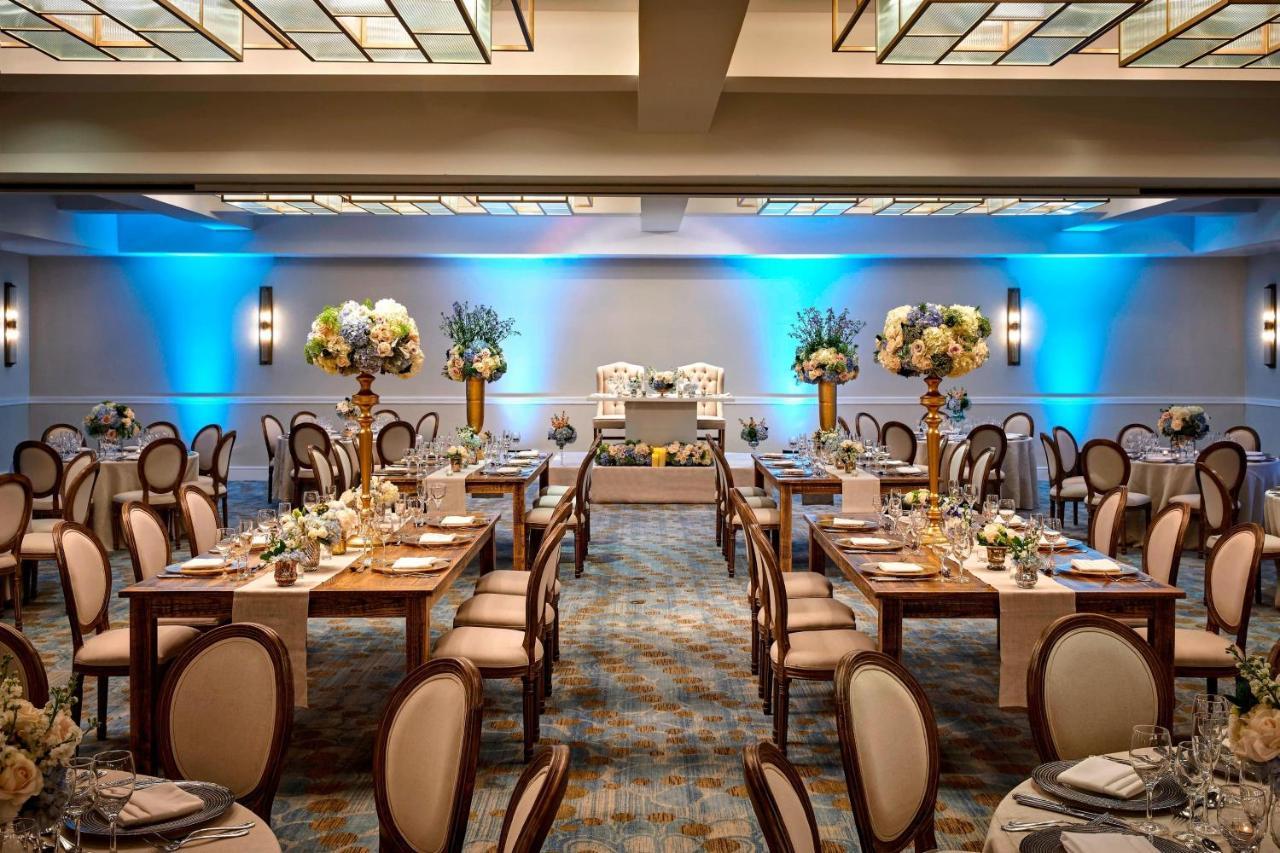 Los Angeles Marriott Burbank Airport Экстерьер фото