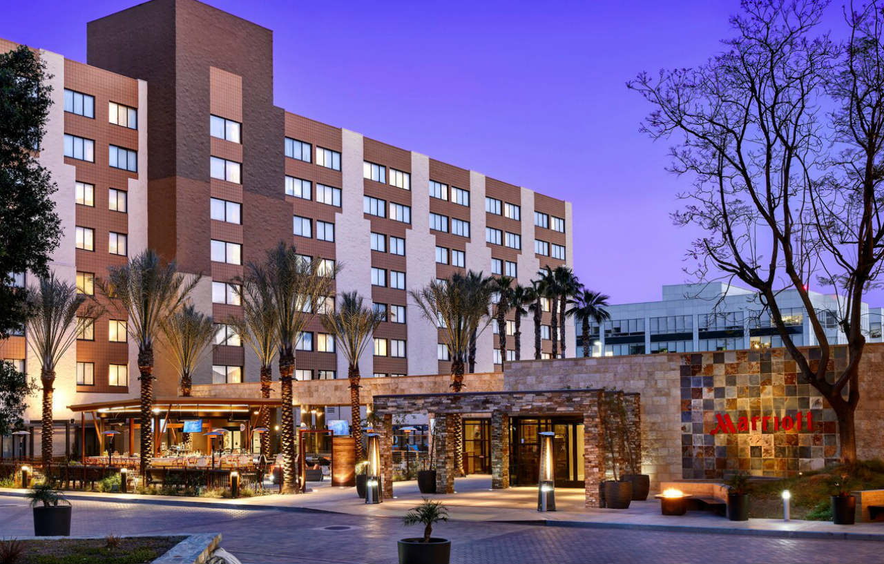 Los Angeles Marriott Burbank Airport Экстерьер фото